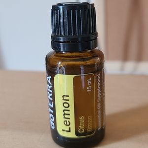 DT Lemon pure essential oil. 15ml sealed.